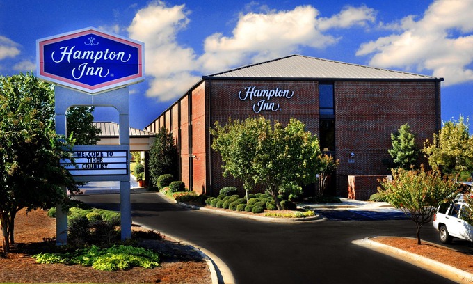 Auburn Hotel | Hampton Inn Auburn