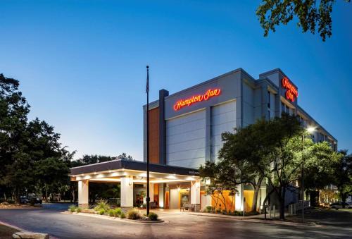 Waters Park Hotel | Hampton Inn Austin NW near The Domain