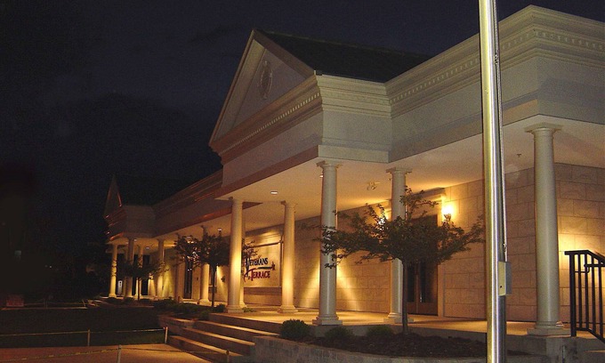 Burlington Hotel | Hampton Inn Burlington