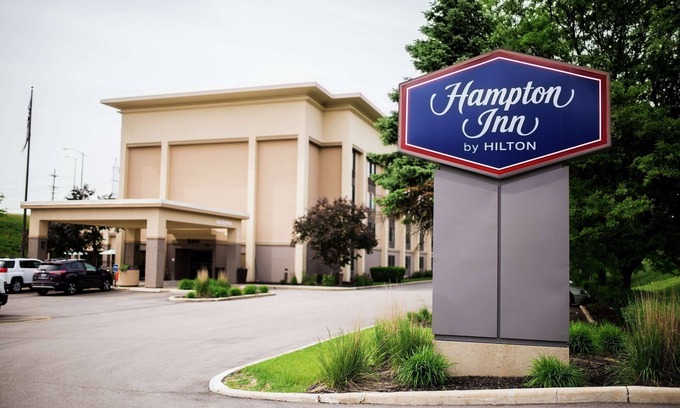 Colgate Hotel | Hampton Inn by Hilton Milwaukee Northwest
