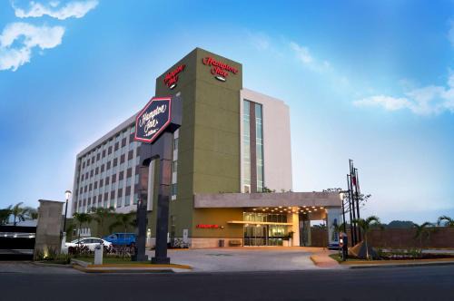 Villahermosa Hotel | Hampton Inn by Hilton Villahermosa