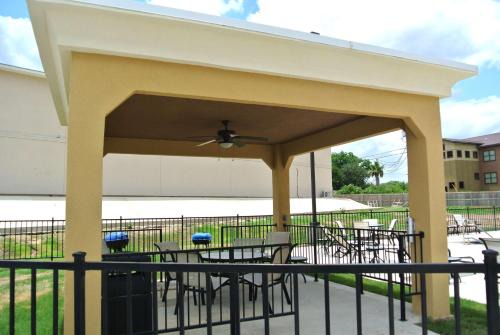 Carrizo Springs Hotel | Hampton Inn Carrizo Springs