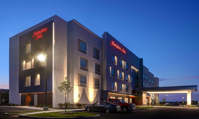 Crown Point Hotel | Hampton Inn Crown Point