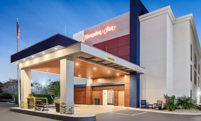 Plantation Estates Hotel | Hampton Inn Debary-Deltona