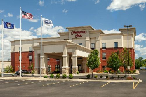 Clinton Township Hotel | Hampton Inn Detroit Roseville