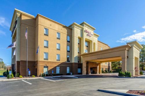 Galax Hotel | Hampton Inn Galax