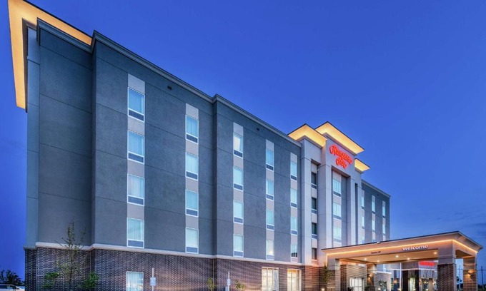 New Century Hotel | Hampton Inn Gardner