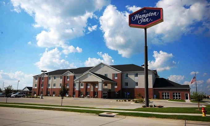 Grand Island Hotel | Hampton Inn Grand Island