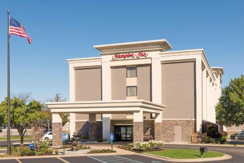 Wyoming Hotel | Hampton Inn Grand Rapids-South