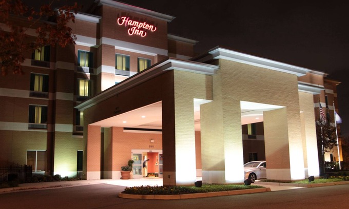 Coliseum Central Hotel | Hampton Inn Hampton-Newport News
