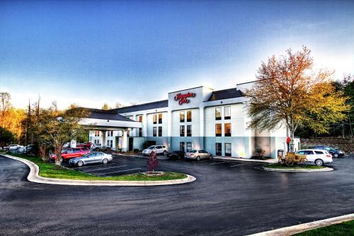 Arlington Hotel | Hampton Inn Jonesville/Elkin