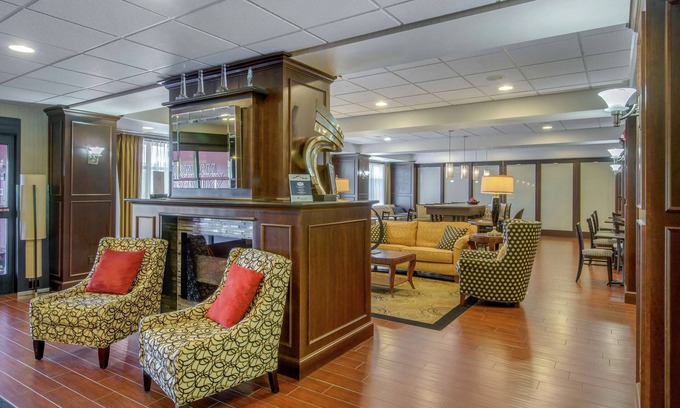 Meadville Hotel | Hampton Inn Meadville