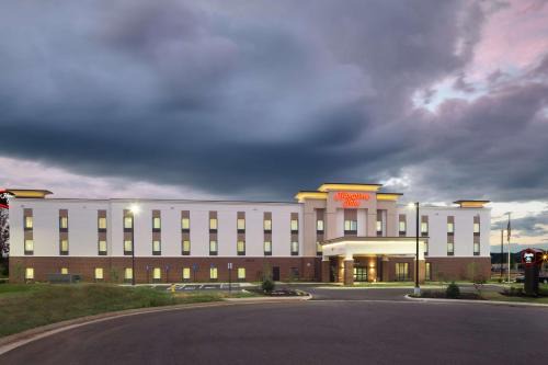 Morristown Hotel | Hampton Inn Morristown, I-81, TN