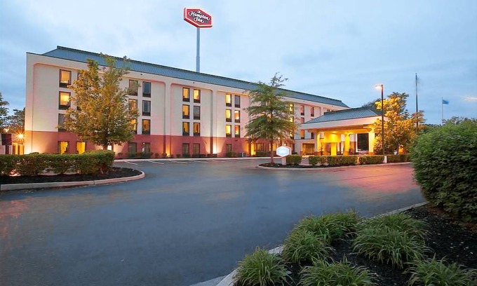 Deepwater Hotel | Hampton Inn Pennsville