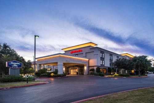 North San Antonio - SAT Hotel | Hampton Inn San Antonio Stone Oak
