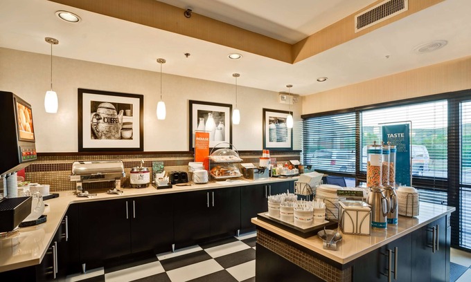 Moosic Hotel | Hampton Inn Scranton at Montage Mountain
