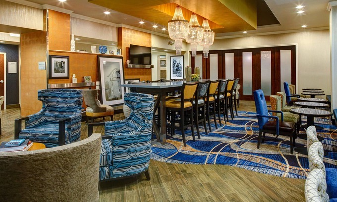 Columbus Hotel | Hampton Inn & Suites Columbus