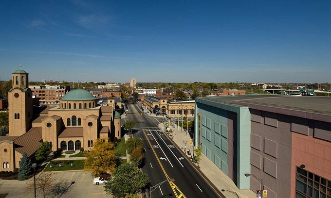 Arena District Hotel | Hampton Inn & Suites Columbus-Downtown, Ohio