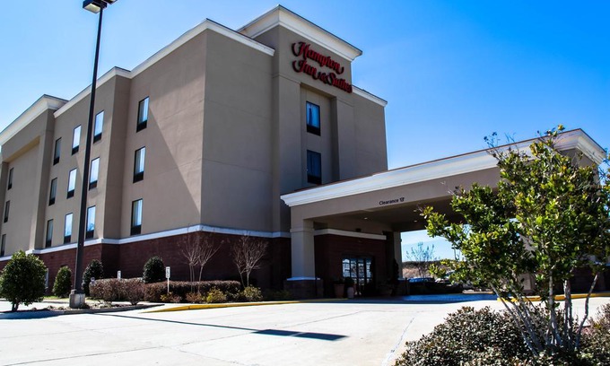 Grenada Hotel | Hampton Inn & Suites Grenada