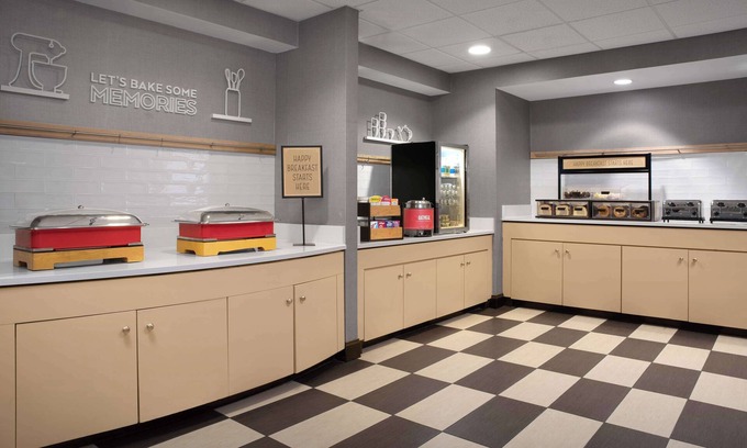 Knoxville Hotel | Hampton Inn & Suites-Knoxville/North I-75