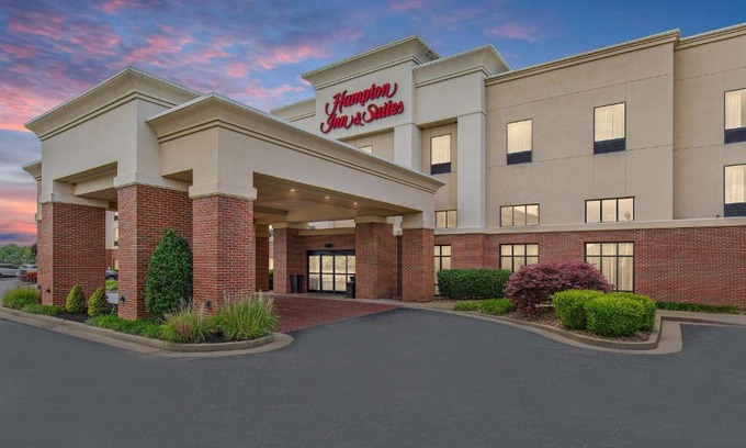 Madisonville Hotel | Hampton Inn & Suites Madisonville