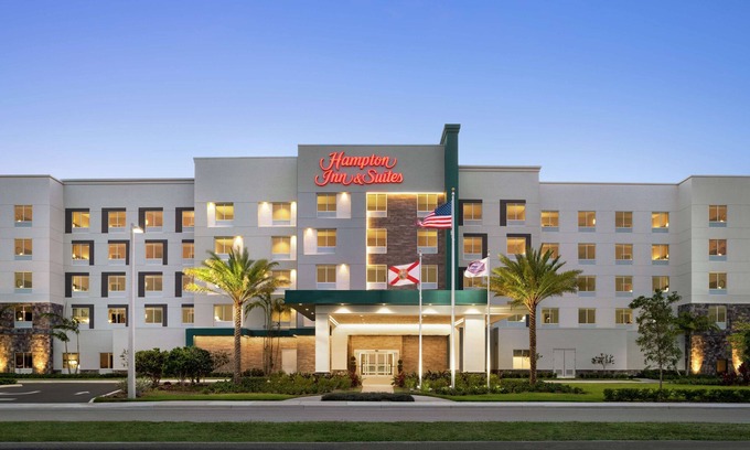Country Walk Hotel | Hampton Inn & Suites Miami Kendall