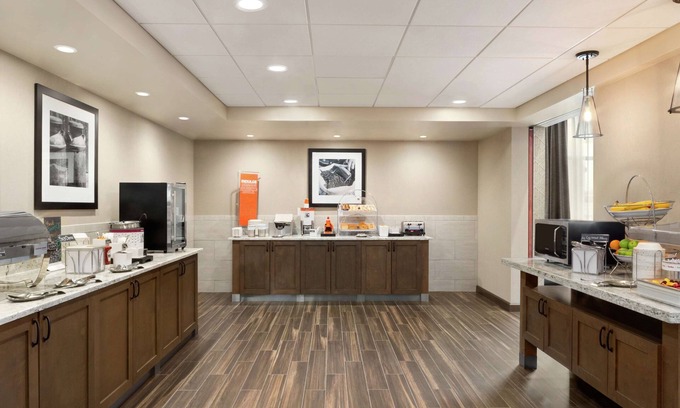 Minooka Hotel | Hampton Inn & Suites Minooka