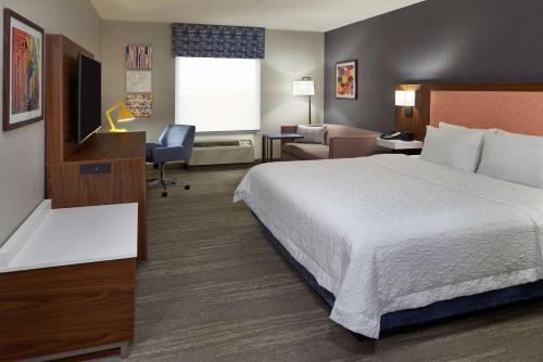 Dorval Hotel | Hampton Inn & Suites Montreal-Dorval