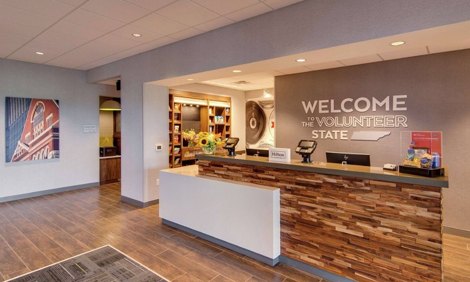 Madison Hotel | Hampton Inn & Suites Nashville North Skyline