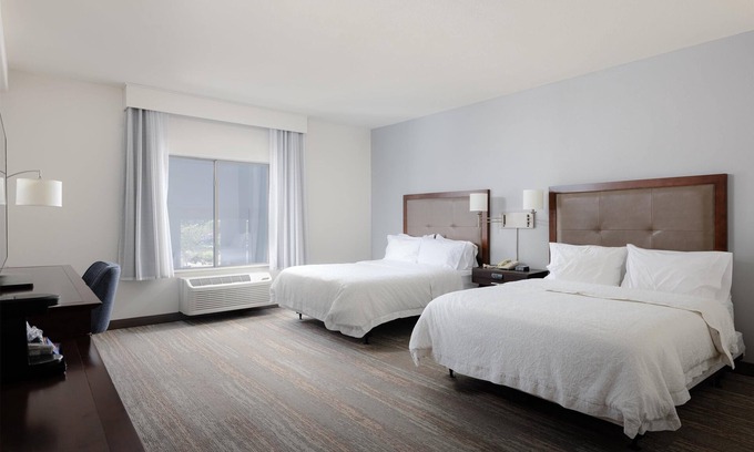 Palmdale Hotel | Hampton Inn & Suites Palmdale