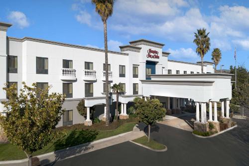 Paso Robles Hotel | Hampton Inn & Suites Paso Robles
