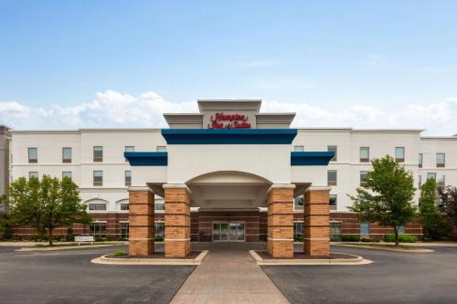 Saginaw Hotel | Hampton Inn & Suites Saginaw