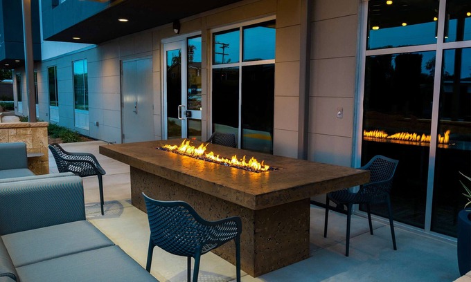 Imperial Beach Hotel | Hampton Inn & Suites Imperial Beach San Diego