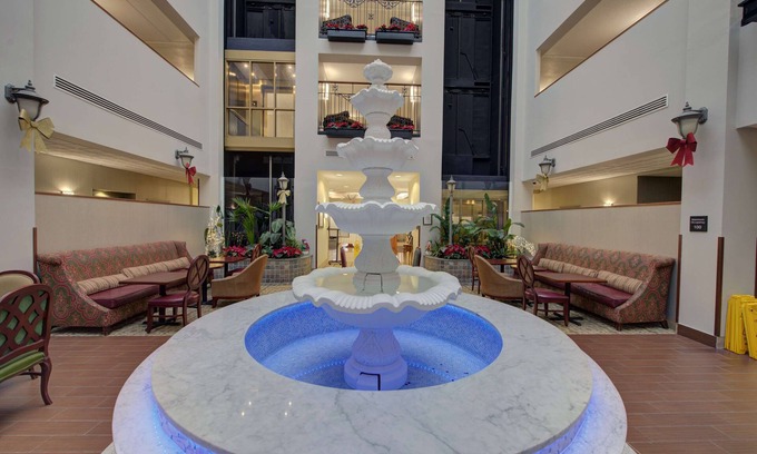 Rockville Centre Hotel | Hampton Inn & Suites Rockville Centre