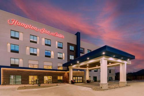 Weatherford Hotel | Hampton Inn & Suites Weatherford, Tx