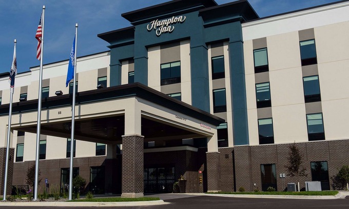 Superior Hotel | Hampton Inn Superior Duluth