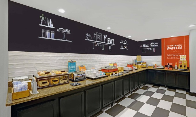 Utica Hotel | Hampton Inn Utica