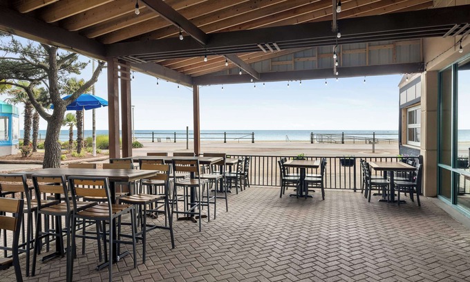 Northeast Virginia Beach Hotel | Hampton Inn Virginia Beach-Oceanfront South