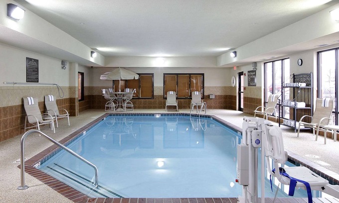 Waterloo Hotel | Hampton Inn Waterloo Cedar Valley