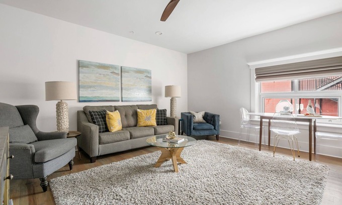 Downtown Charleston Apartment | Hampton Suite | In the Heart of King Street!