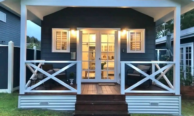 Rye Cottage | Hamptons In Rye Green Room 3 Mins to Famous Hot Springs!