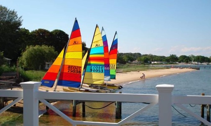 Hampton Bays House | Hamptons Waterfront With Private Beach & Pool