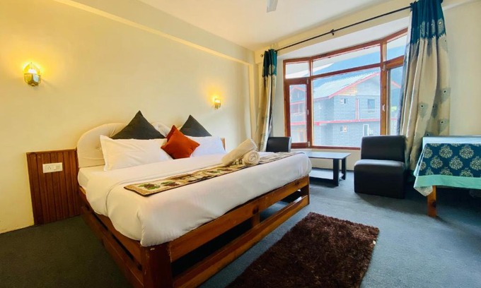 Aleo Hotel | Hamta valley View