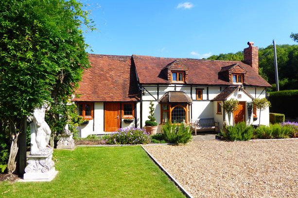 Lower Assendon Bed & Breakfast | Handywater Cottage B&B