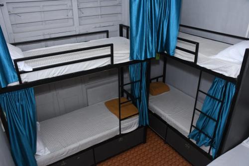Marol Hostel | Hangout Cabin Dormitory