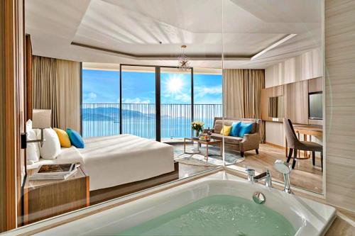 Tran Phu Beach Apartment | HANZ Business Suite Panorama Grand Residence