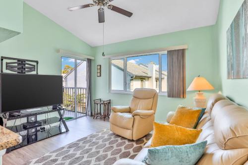 Villages of Seaport Apartment | Happiness Comes in Waves