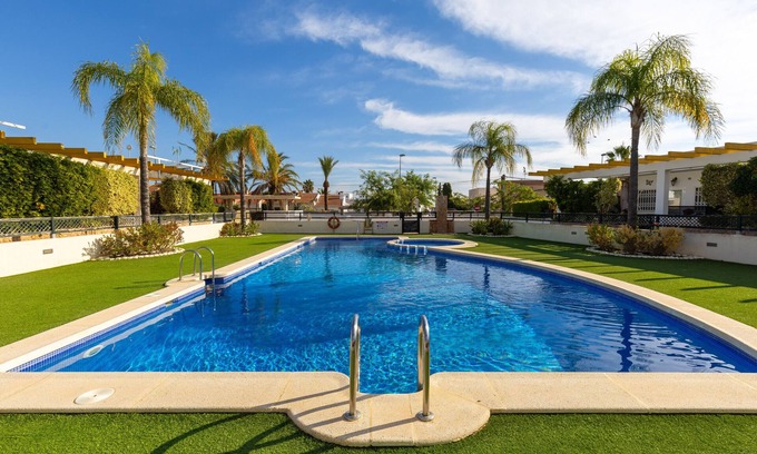 Mil Palmeras Ski Chalet | Happiness Corner by Fidalsa