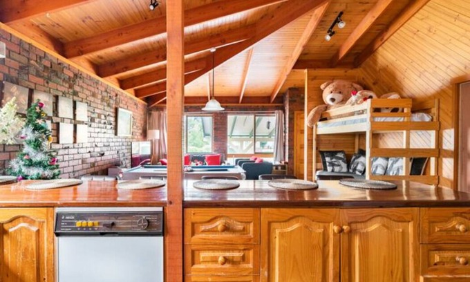 Werribee House | Happy Bear Inn