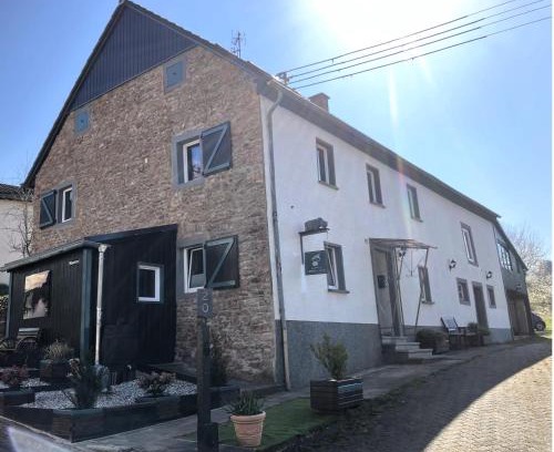 Muerlenbach Apartment | Happy Hippo Haus